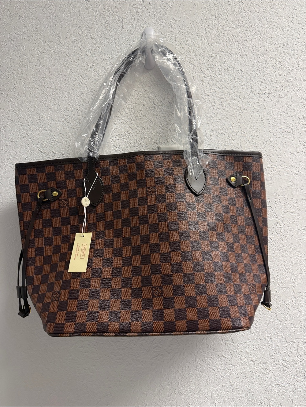 NWT Brown Checkered Tote w Wristlit
